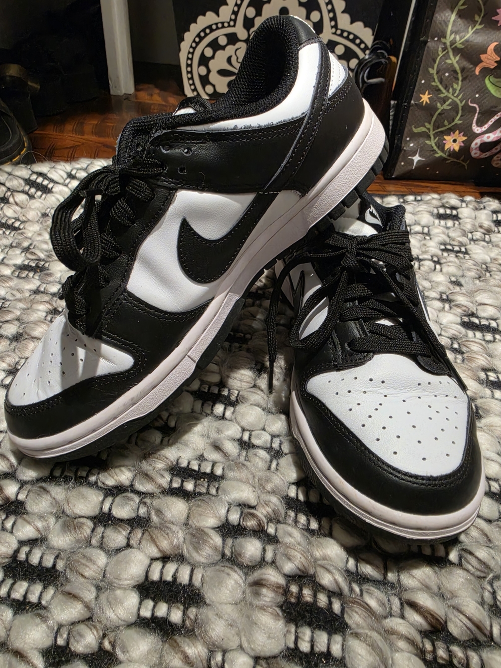 Nike Panda Low Dunks